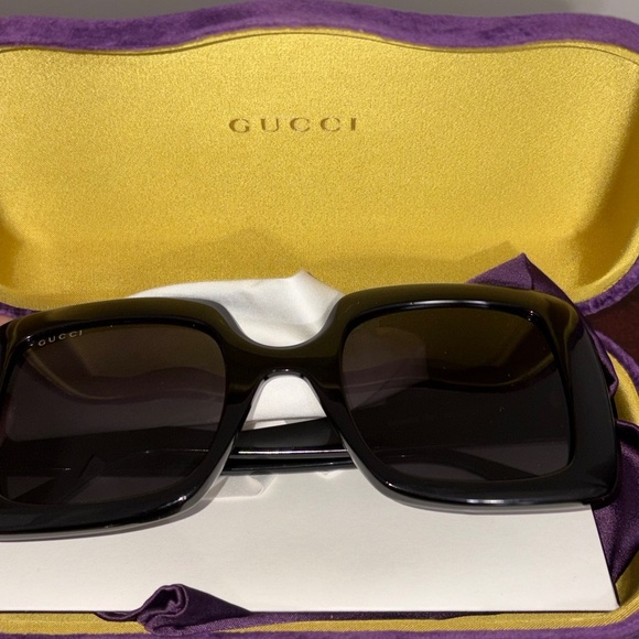 Authentic Gucci Sunglasses - Picture 1 of 6